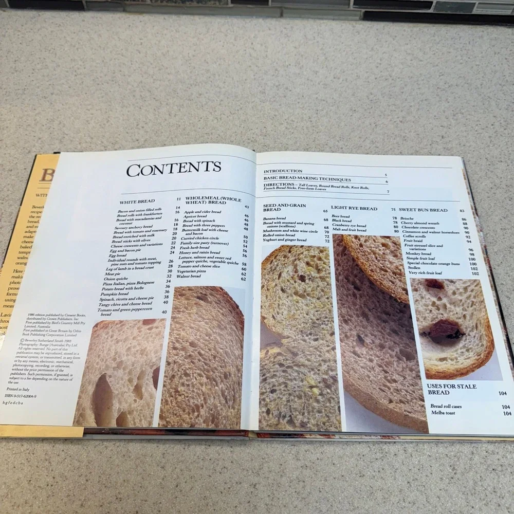 The Bread Book Beverley Sutherland‎ Smith 1986 Hardcover Cookbook Crescent Books